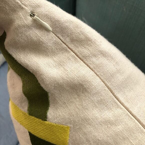 Trina Turk Residential MidCentury Modern Large Accent Zip Linen Pillow Cover - Picture 5 of 10